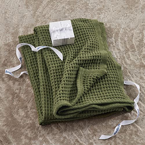 Bedsure 100% Cotton Blankets Twin XL Size for Bed - Waffle Weave Blankets for All Seasons, Cozy and Soft Woven Blankets, Lightweight Fall Blankets, Olive Green, 66x90 inches